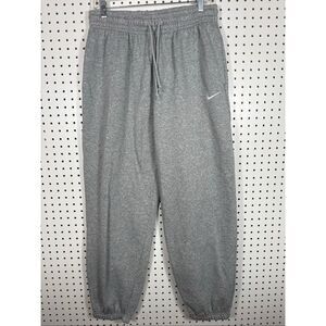 Nike mens gray sweatpants size M